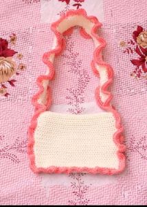 Crocheted Bag with Ruffle Trim