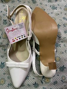 white chic bow heel