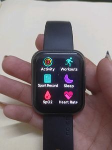 Noise Smartwatch - Black