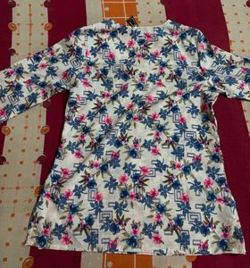 Elegant floral V neck kurti for women