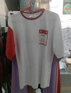 HM White & Red T-Shirt