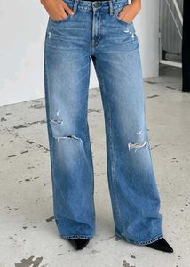 Distressed Wide Leg Jeans