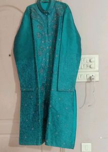 Men's Embroidered Kurta