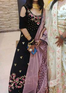 I'm Selling A Gorgeous Lehenga
