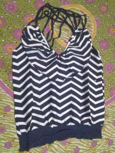 women's top