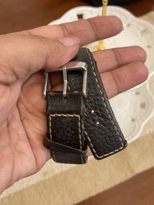Elegant Leather Band Watch