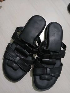 Hush Puppies ISA- black sandals