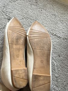 Van Heusen Flats
