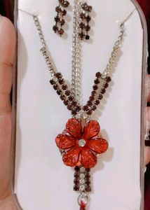Pretty Neckpeice 🌸