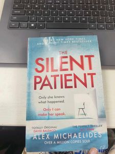 The Silent Patient by Alex Michaelides