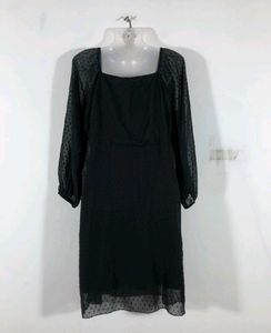 Chic Black Dress 🖤🛒