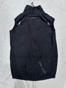 Nike Black Sleeveless Windbreaker Vest | Running &amp;