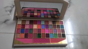 Miss Gold Make-Up Artist Palette