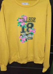 Yellow College 18 Fashion Sweatshirt