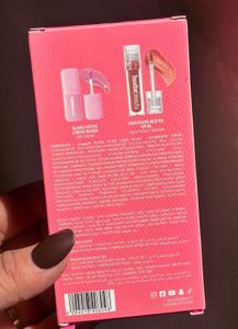 Huda Beauty lip oil and filter blush combo