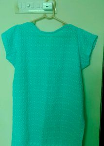 Chikenkari kurti