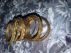 Golden Bangle Set