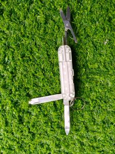 VICTORINOX SIGNATURE LITE – TRANSPARENT WHITE / SL