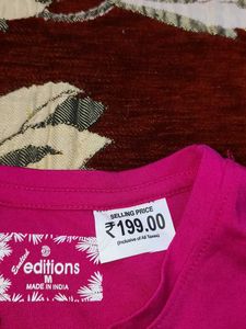 Vibrant Pink t-shirt with heart flower