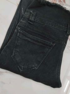 Black Distressed Jeans