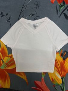 H&M White V-Neck Cropped T-Shirt