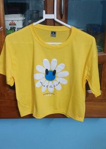 Cute Yellow Daisy Graphic T-Shirt