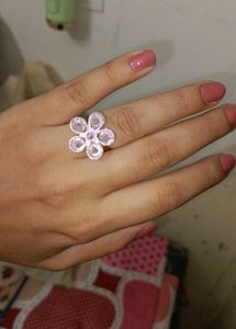 Sparkling Flower Ring