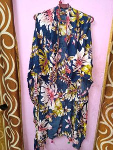 🎀200rs SALE🎀Floral Print Shrug