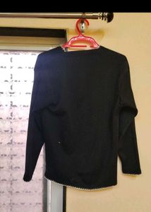 Chic Black Cardigan 😍