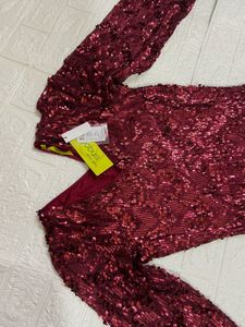 GLOBUS Maroon Sequins Bodycone dress