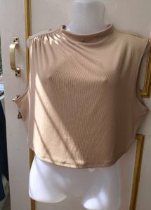 Chic Mock Neck Sleeveless Crop Top