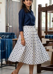 Pleated Midi Skirt with Geometric Print