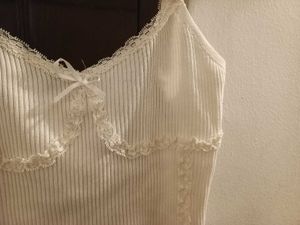 H&amp;M pretty cami top