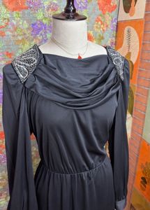 3 for 999 Elegant Black Long Sleeve Midi Dress