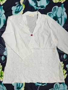 Elegant White Chikankari Kurta