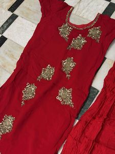 Elegant Red Embroidered Kurti Set