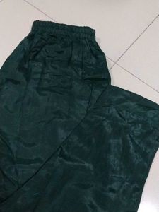 Elegant Green Dupatta with White Lace