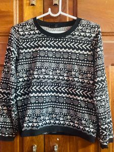 Tribal Print Crew Neck Sweatshirt