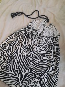CLEARANCE SALE! black And White Halter Neck