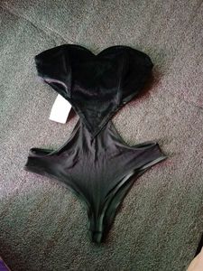 Small sizeBlack Heart Strapless bodysuit