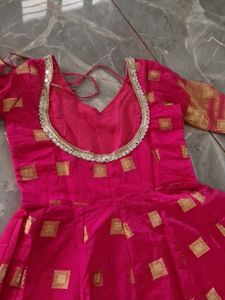 Beautiful Pink &amp; Gold Ethnic Anarkali Kurti