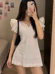 Chic White Broderie Anglaise top