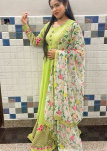 Anarkali kurta set