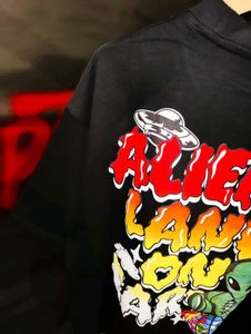ALIEN UNISEX GRAPHIC PRINTED OVERSIZE TEE 🔥🔥