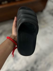 Women’s Black Slide Slippers (REDTAPE)