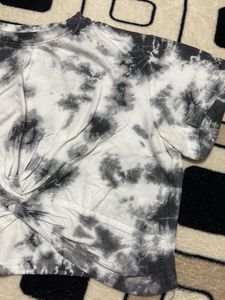 Trendy Tie-Dye Twist Front Top
