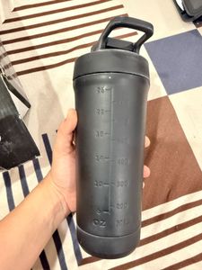 Muscleblaze Steel Pro Shaker Bottle