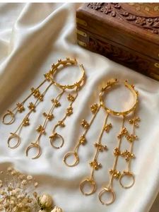 Elegant Gold Hand Harness Bracelet