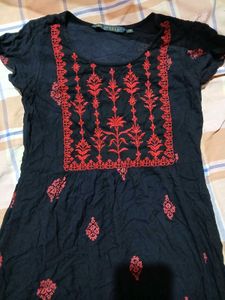 🩷Avaasa Embroidered Black Kurta (xs)