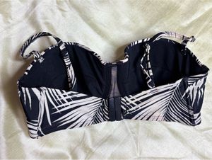 Trendy Palm Leaf Print Bikini Top